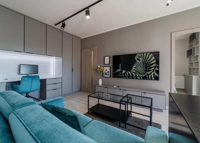 Wilczak 20b Stylish By Bookinghost *