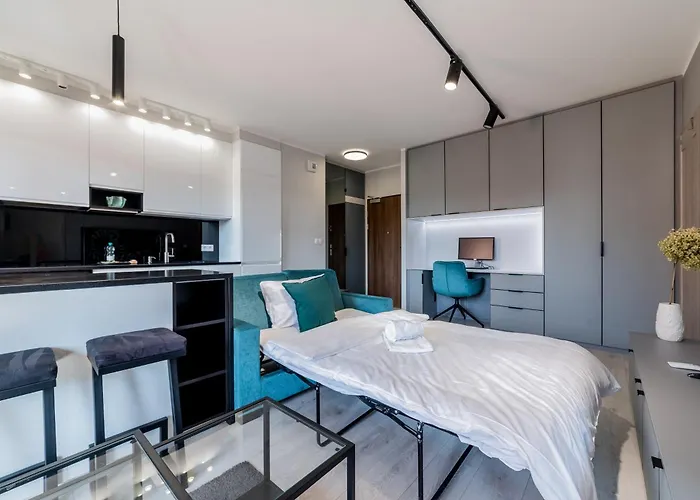 Wilczak 20b Stylish By Bookinghost * 포즈난